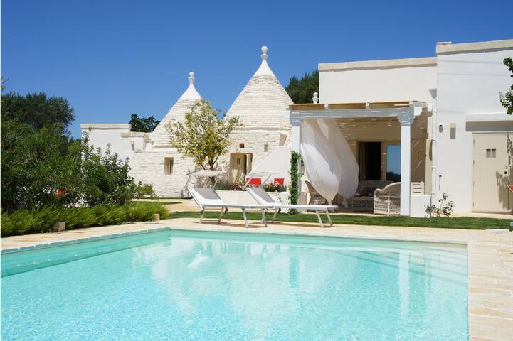 Charming Trulli Villa in Ostuni gallery image 2