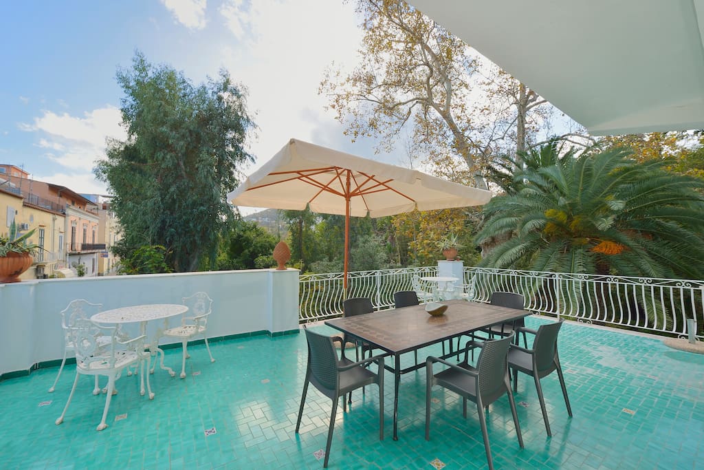 charming front sea apartment Flats for Rent in Ischia, Campania, Italy