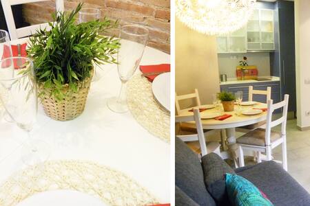 2 BLOCKS FROM EVERYWHERE. WIFI .NEW