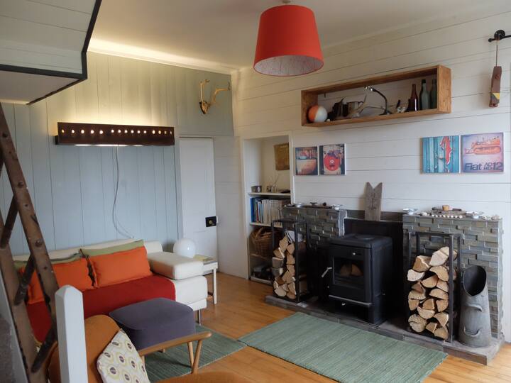 Quirky, Rural 3 Bedroom Cottage, Tighnabruaich Houses for Rent in