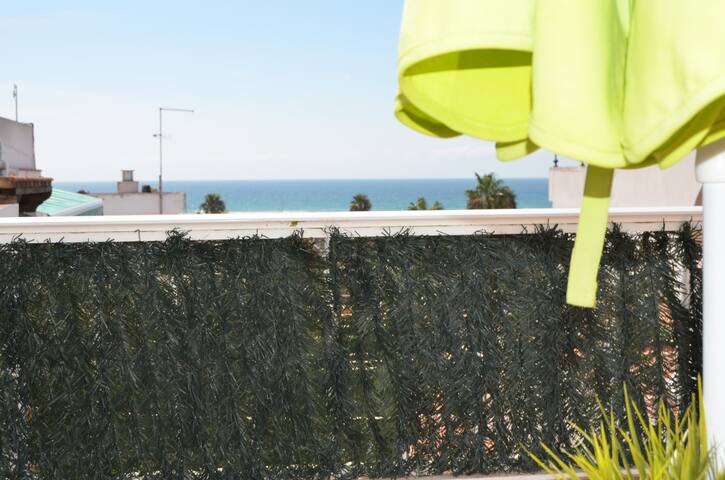 Bonito Ático con Vistas al Mar