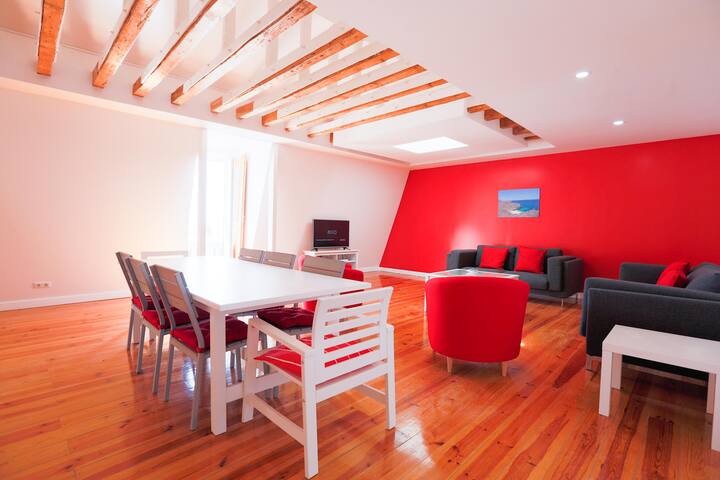 CITY CENTER SEAVIEW APARTMENT gallery image 3