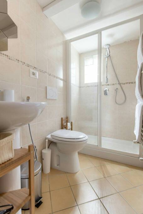 Huge shower :)
