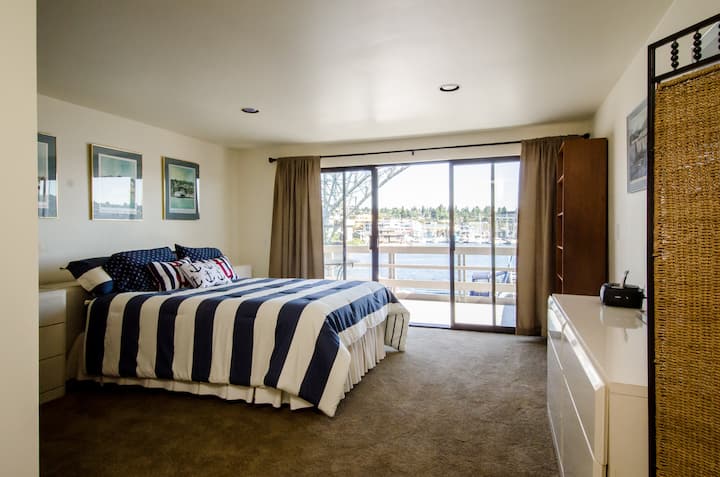 3rd Upper Bedroom With Private Balcony