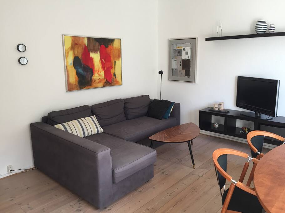 Living room #2 (couch can changed to a double bed)