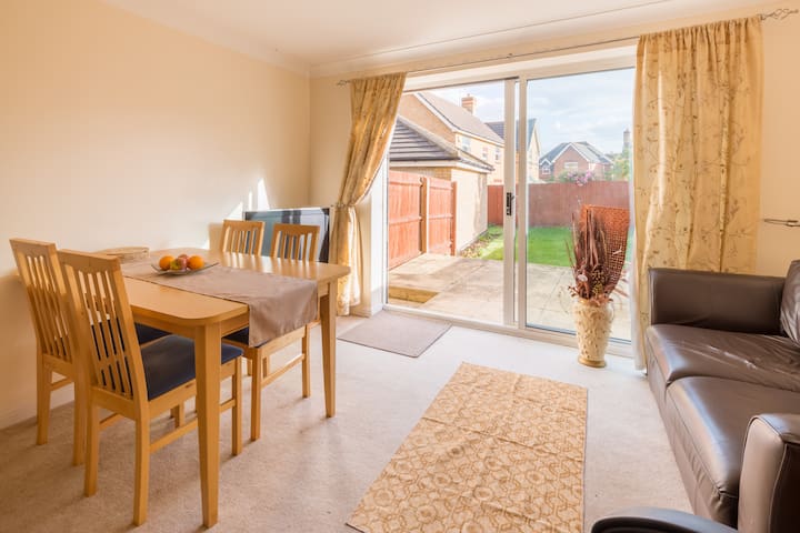 Kingsize comfy room in Peterborough