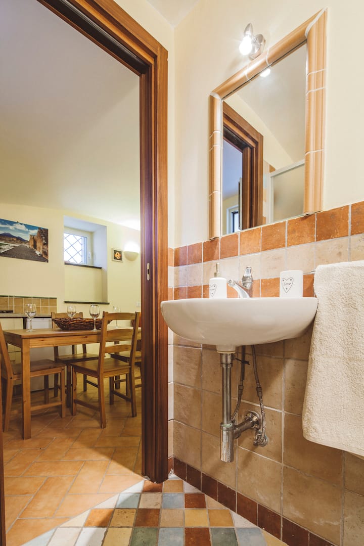 A suite in Pompei's heart very close to the ruins.