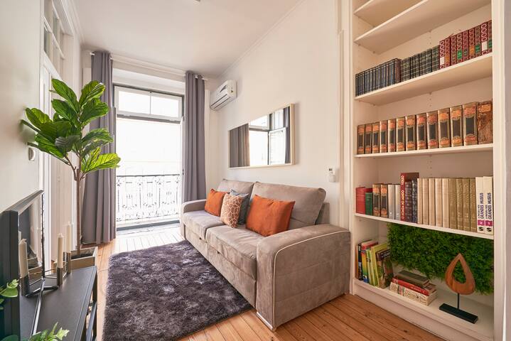 Stunning 3 Bedroom Apartment in Baixa-Chiado gallery image 4