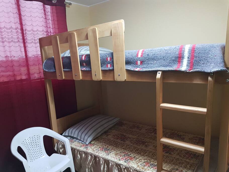 2 camas de plaza y media colchon de 5" pulgadas todo nuevo estreno