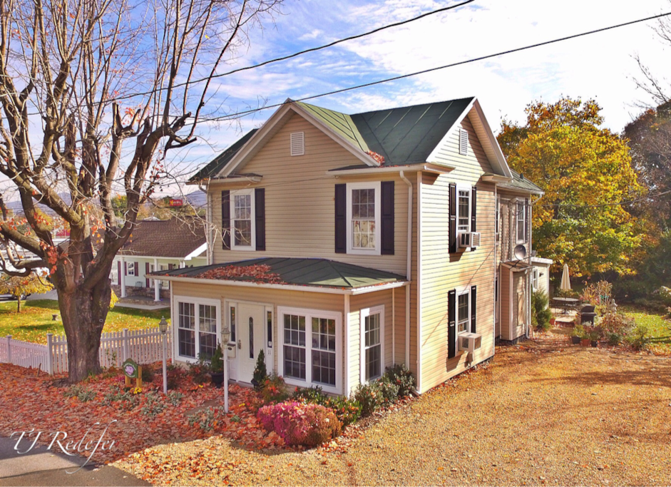 We keep the property immaculate inside and out.