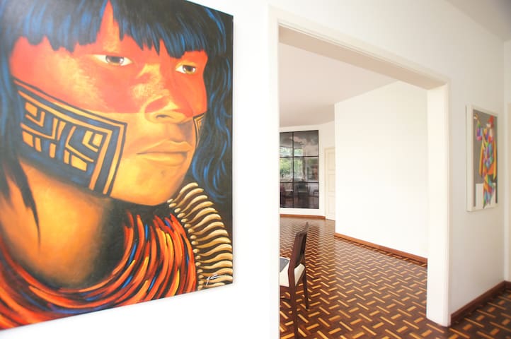 Espaçosa Casa no Coração do Rio 290m4QT.8camas gallery image 2