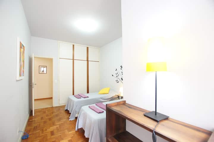 غرفة النوم 1