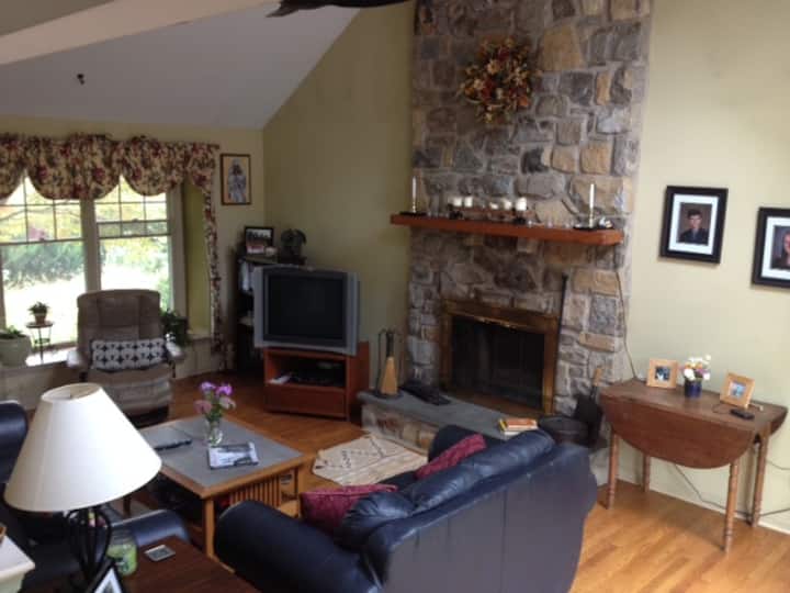 Private Room In Rural Setting - Phoenixville, PA
