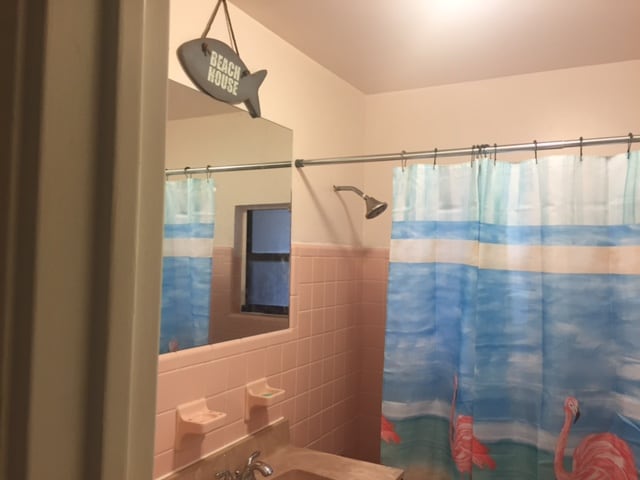 Off to the BEACH! Quiet, Safe,Pet friendly Home