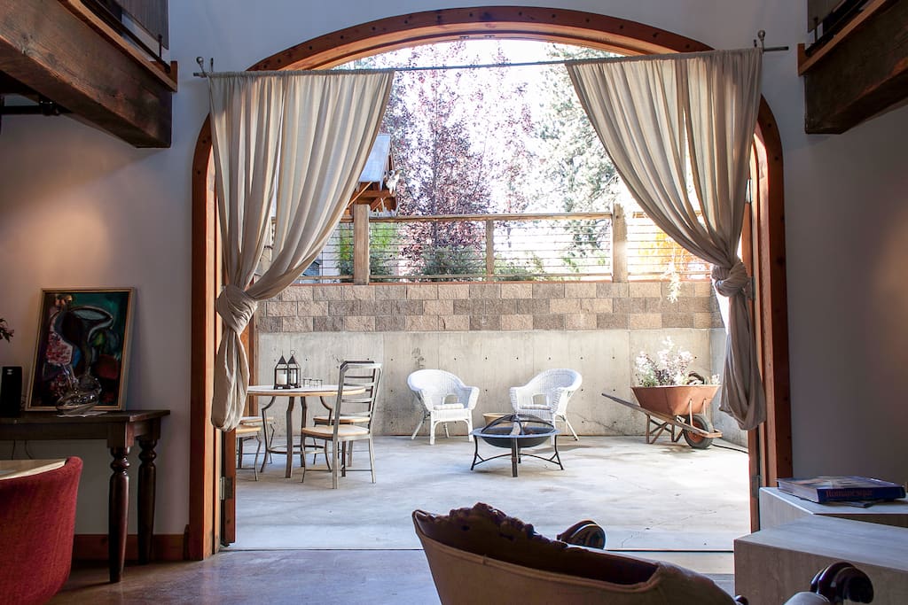 Custom home for 2 families downtown Houses for Rent in Sisters