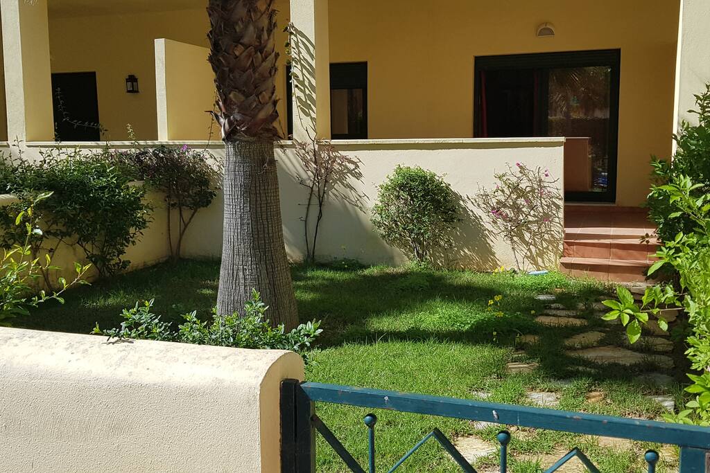 Terraza desde la Piscina