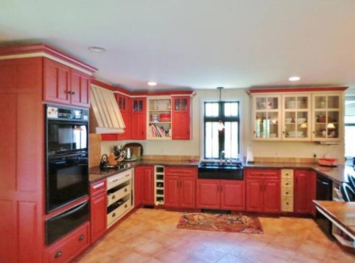 Okemo Getaway Houses for Rent in Ludlow, Vermont, United States