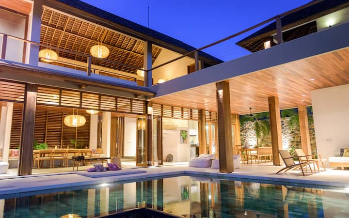 Exclusive sea view villa