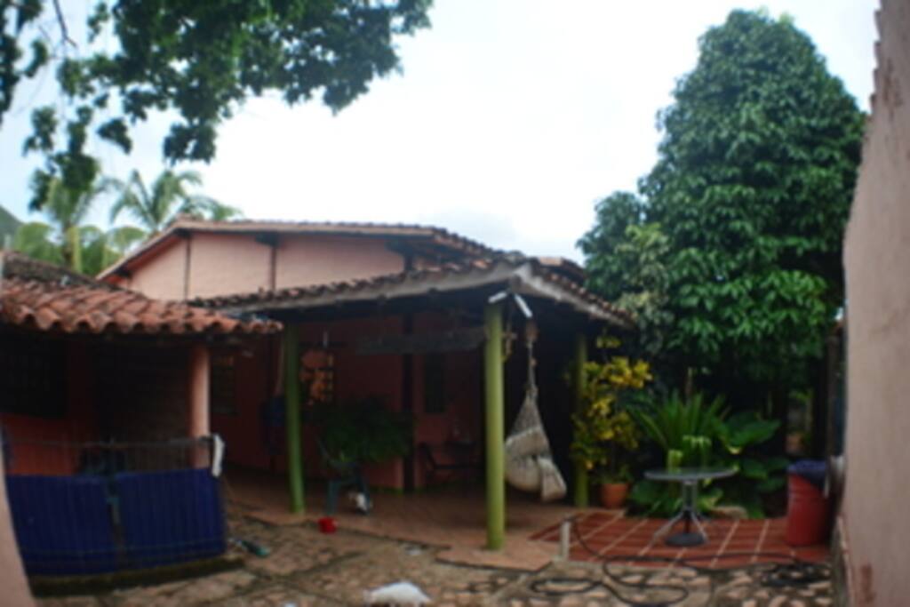 Bella casa de 400 mts cuadrado muy fresca y cerca de las principales playas de la isla