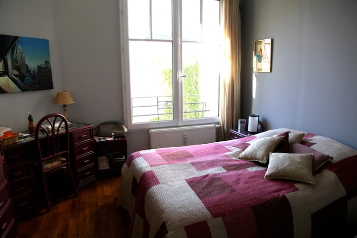 Საძინებელი 1