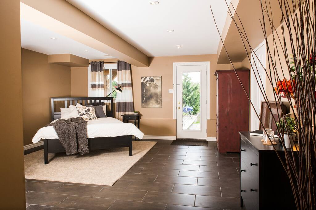 Beautiful, bright and spacious suite.