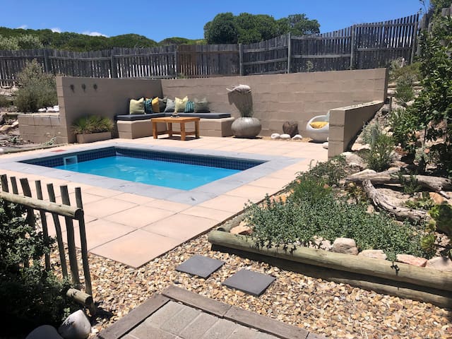 AquaView Beach House, with stunning sea views