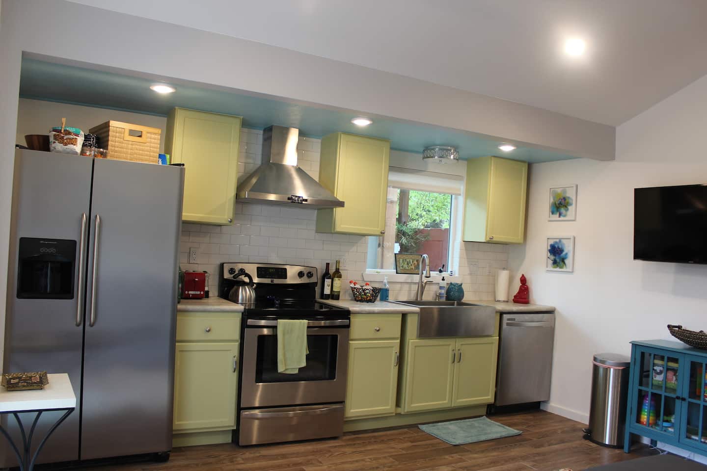 Backyard casita in heart of Austin-walk to dinner!