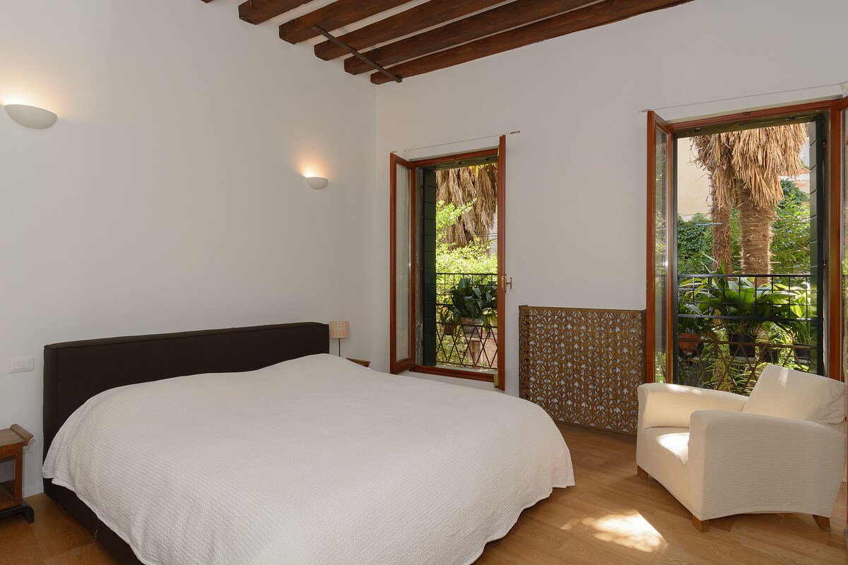 Kingsize slaapkamer 1