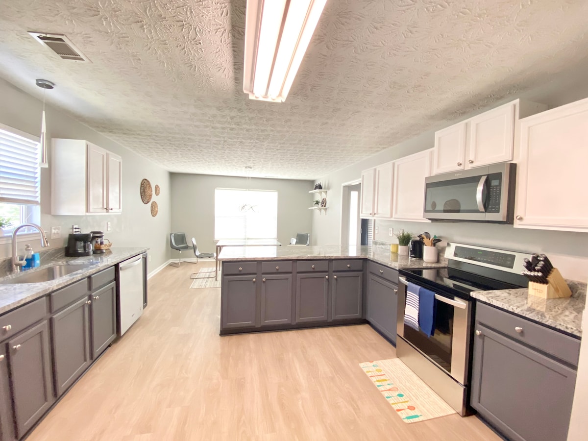🏡Perfect Getaway - Near Rd Atlanta/Chateau Elan☀️