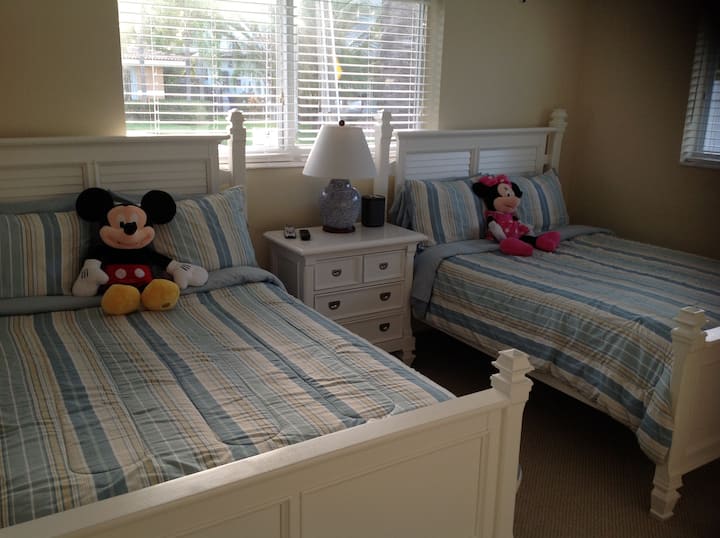 เตียงคู่ 2 หลัง