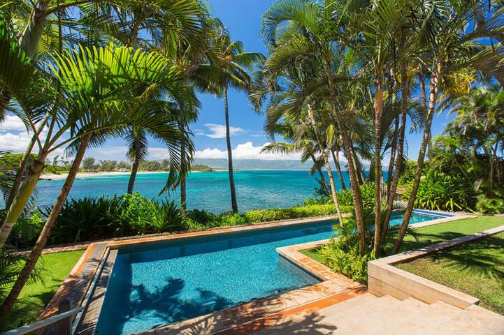 Oceanfront with pool & hot-tub gallery image 4