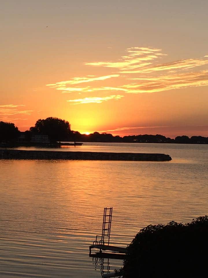 Lakeside Retreat with Outdoor Recreation Cabins for Rent in Elwood