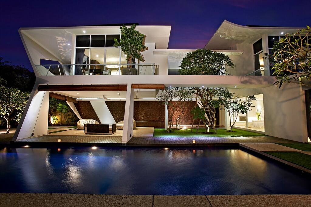 Front of Villa Z3