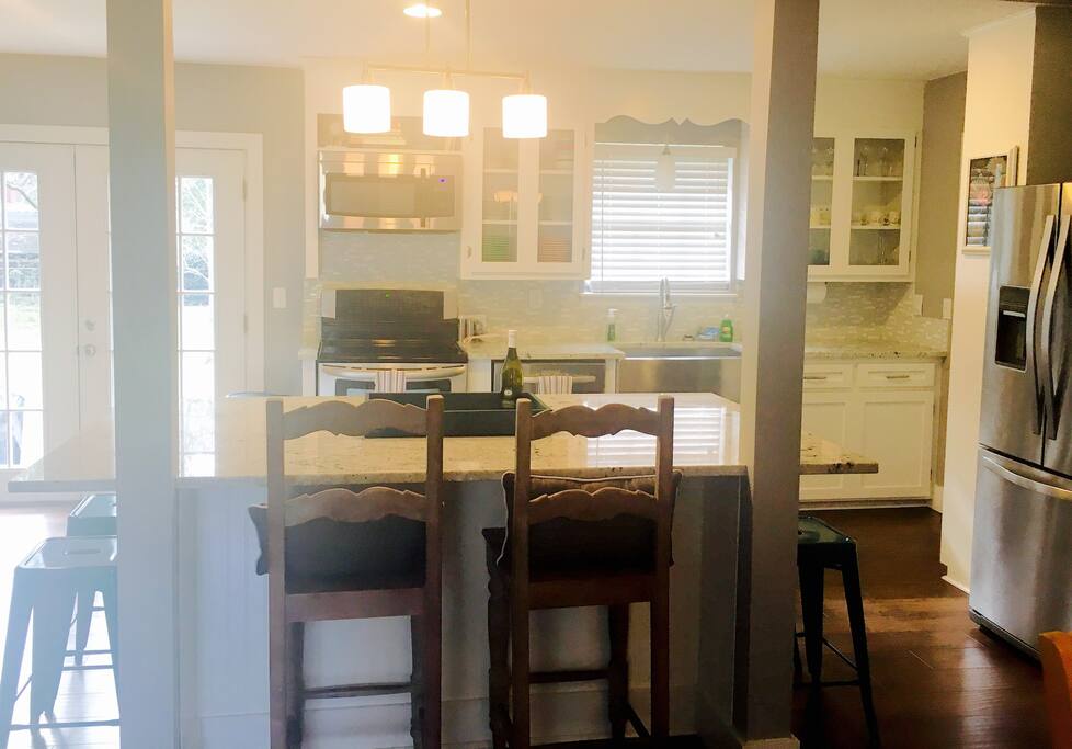 Island with seating for 6