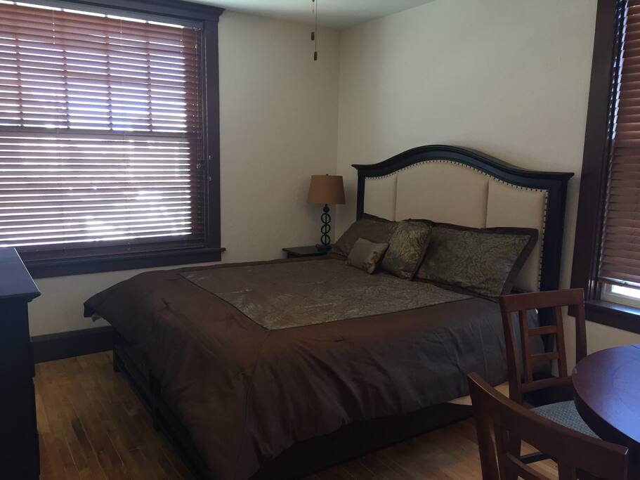Historic Downtown Studio Apartment Apartments for Rent in Spokane