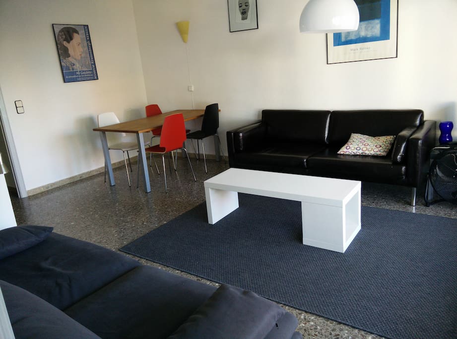 Woonkamer andere kant
