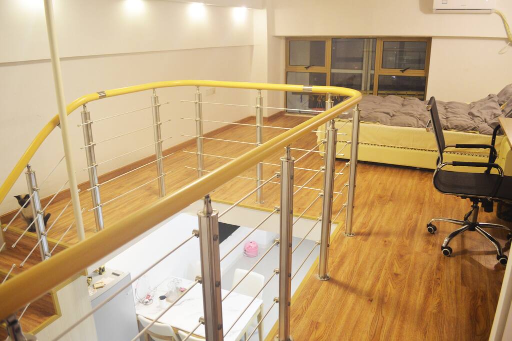 复式挑高loft公寓