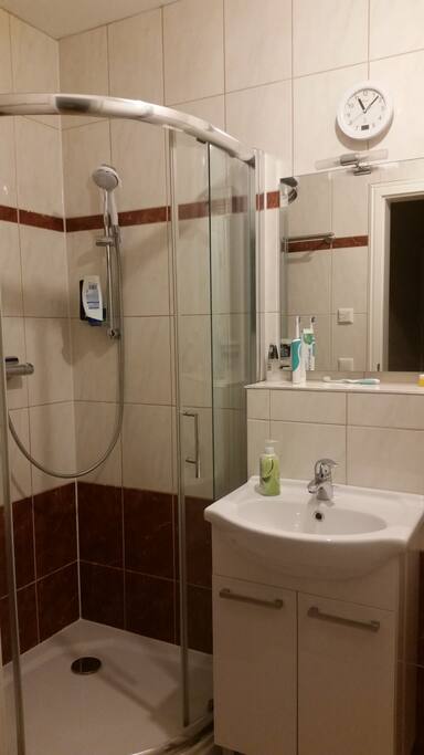 Gäste-Badezimmer