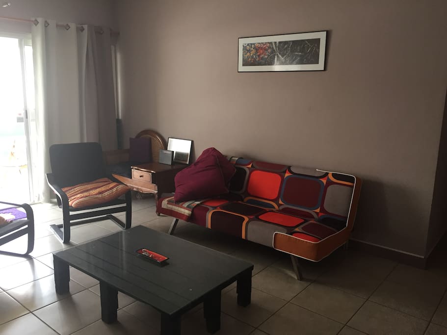 Lounge and sliding doors to the balcony