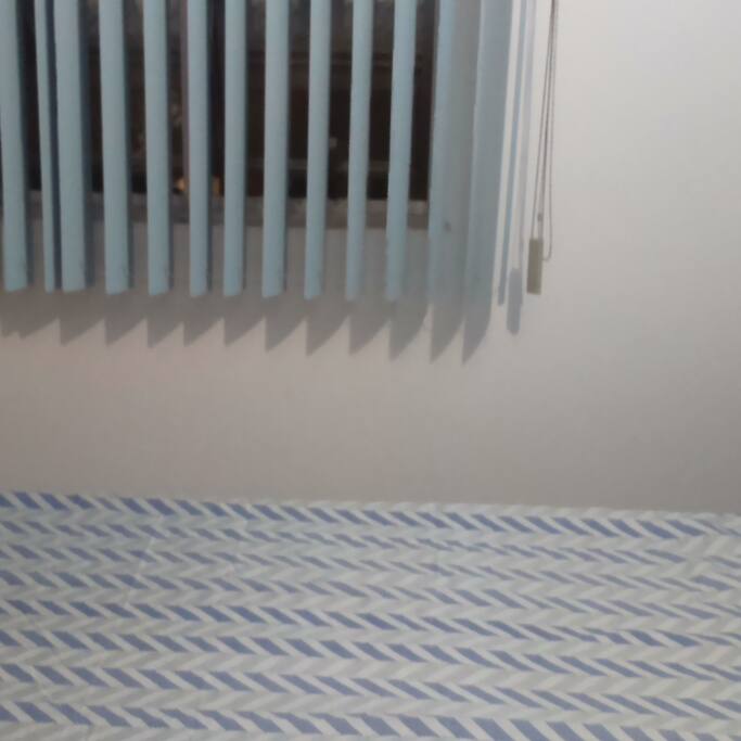 Persiana no quarto