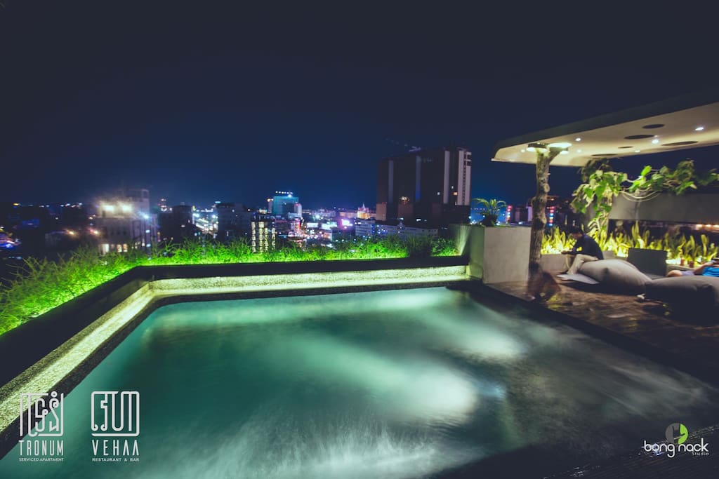 Rooftop pool
