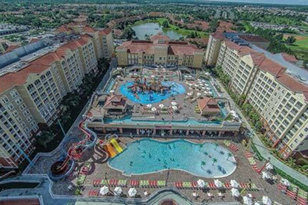 Amazing view of the complex and water park.