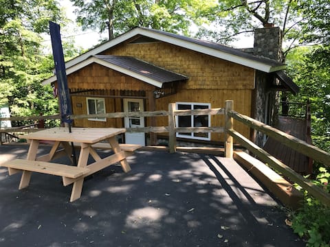Angola Vacation Rentals Homes Indiana United States Airbnb