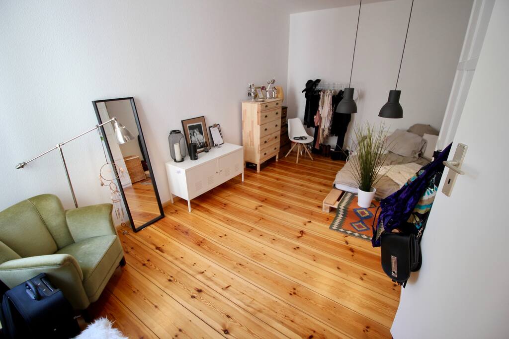 Beautiful Sunny Flat