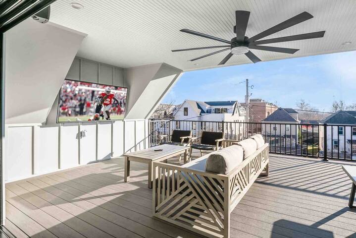 NEW BUILD Short North Home w/Rooftop Terrace! gallery image 2