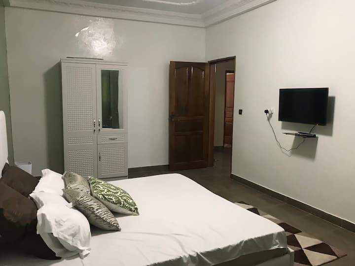 غرفة النوم 2