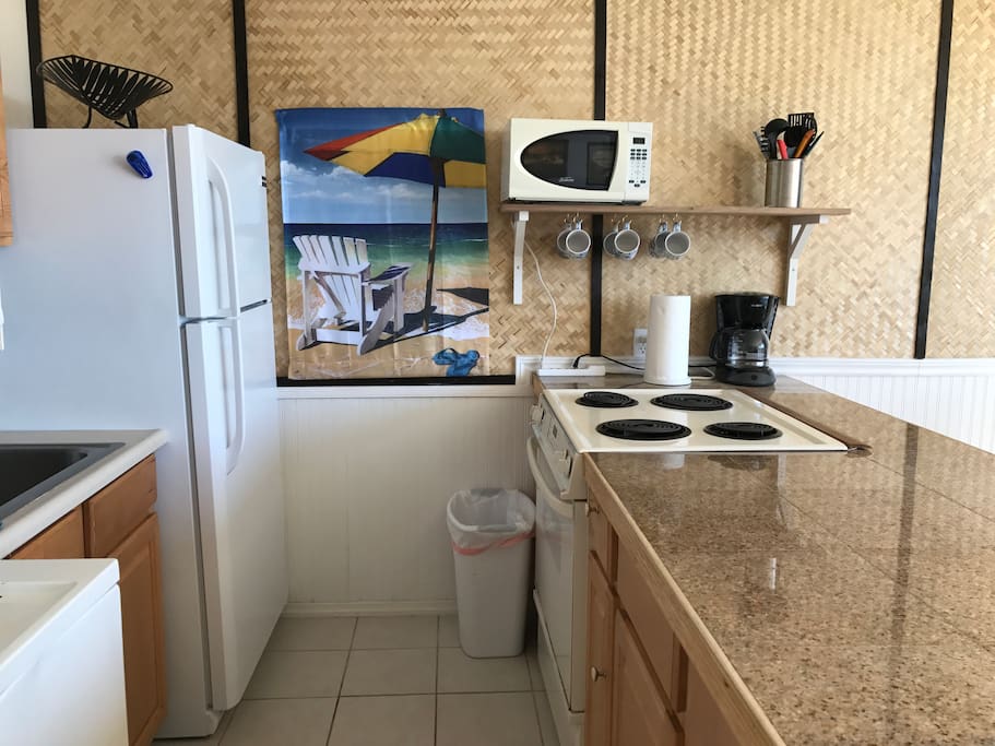 Full Kitchen with washer dryer