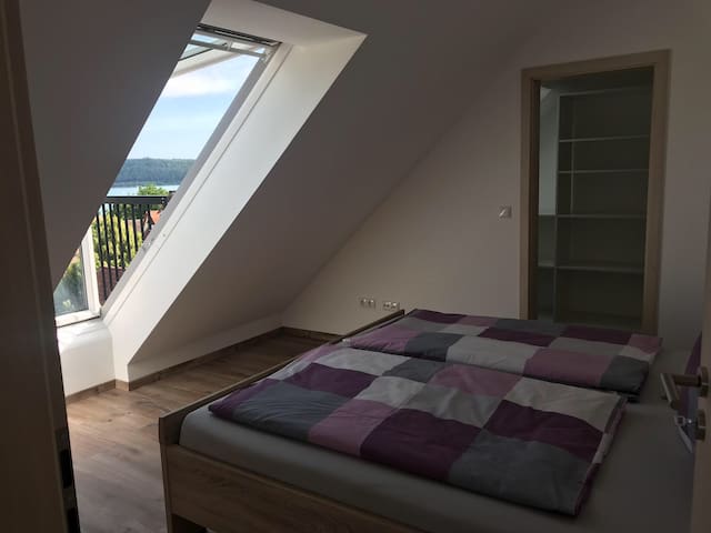 Sonniges 4 **** DG-Apartment mit Aufzug+Seeblick