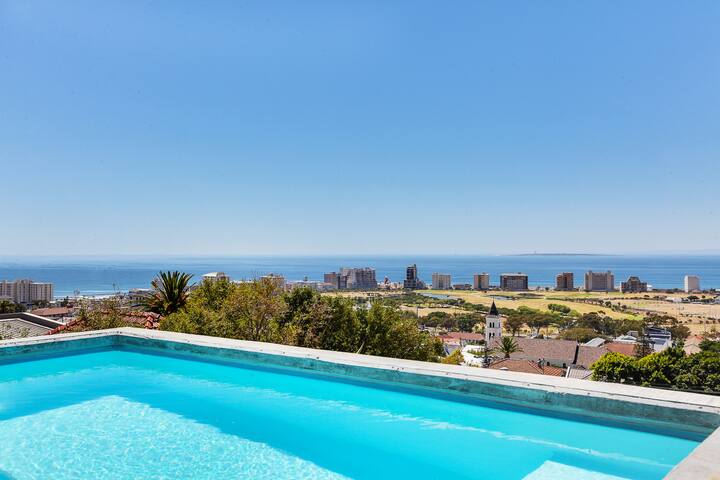 Backup-Powered Upper Green Point Luxury Villa gallery image 2