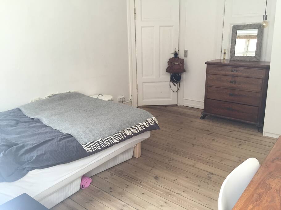 Bedroom/livingroom